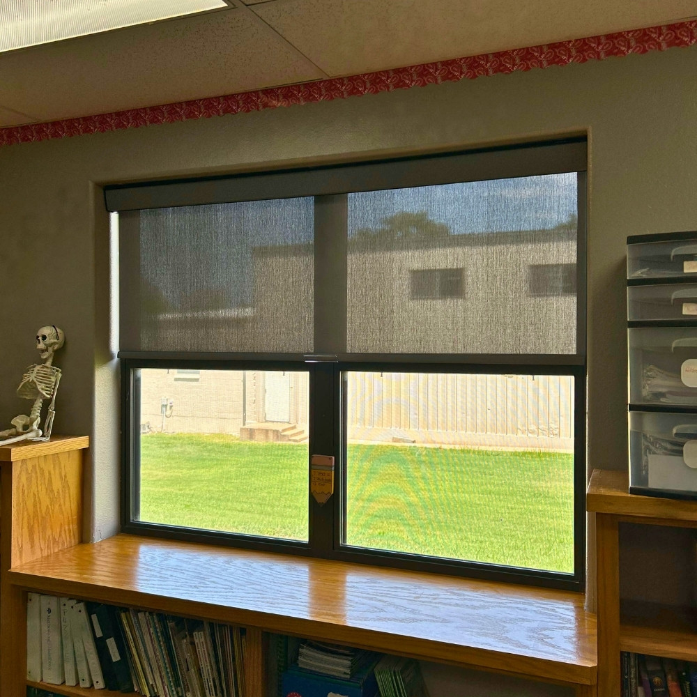 solar-shades-modern-living-space